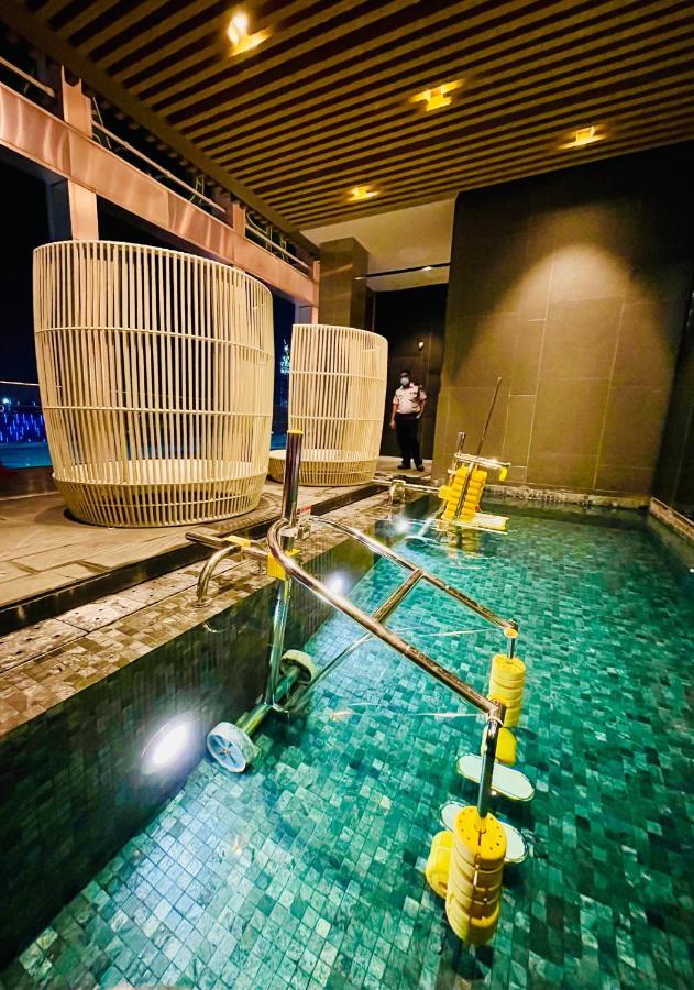 Tropicana The Residences Klcc Cozeestay Kuala Lumpur Esterno foto