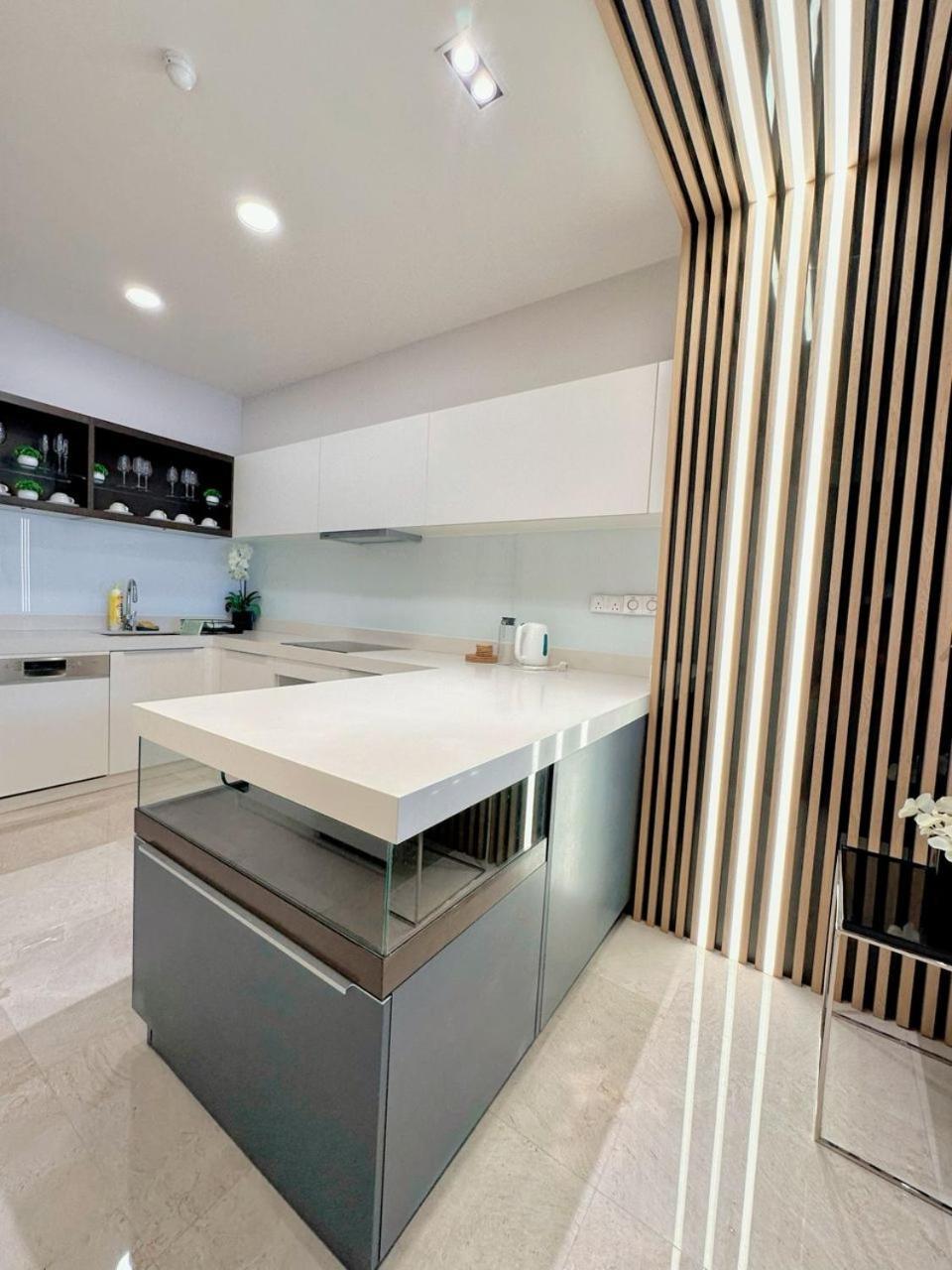 Tropicana The Residences Klcc Cozeestay Kuala Lumpur Esterno foto